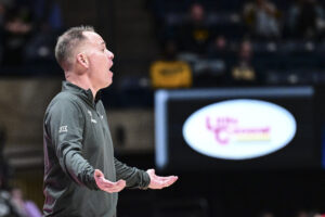 Higher expectations follow WVU, Mark Kellogg in his second year with women's hoops team